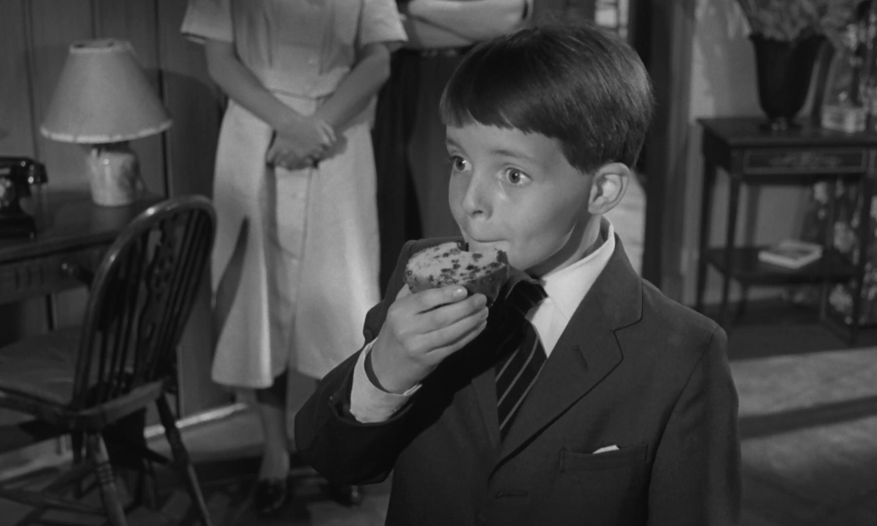 Beware of Children (1960) Screenshot 3